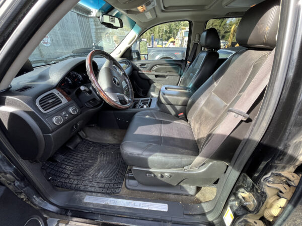 2011 GMC Denali HD W/ Flatbed - Image 5