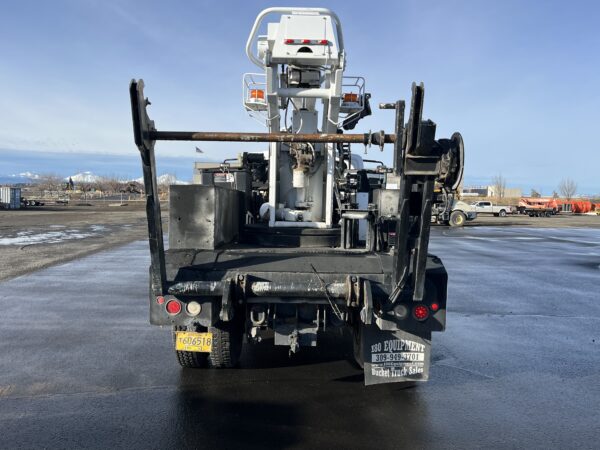 2009 International 4300 Altec T40C Bucket Truck - Image 5