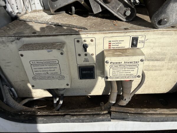 2009 International 4300 Altec T40C Bucket Truck - Image 19