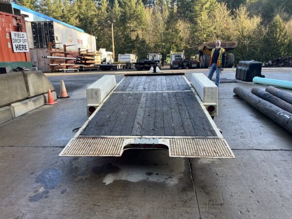 2002 Trail King Tilt Deck TKT 12U Trailer - Image 4