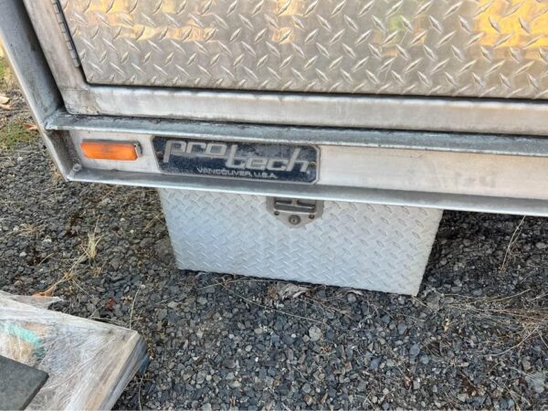 Protech Service Bed - Image 5