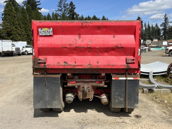 1997 Peterbilt 330 Dump Truck - Image 5