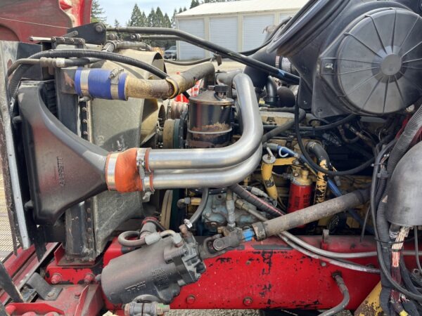 1997 Peterbilt 330 Dump Truck - Image 9
