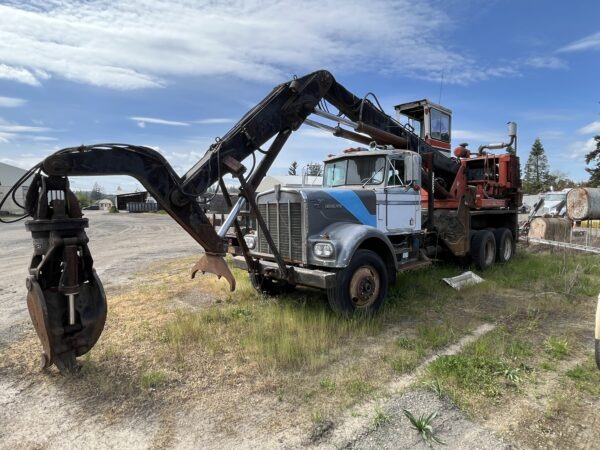 1979 Kenworth with Prentice D-610 Log Loader - Image 3
