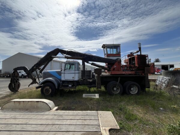 1979 Kenworth with Prentice D-610 Log Loader - Image 4