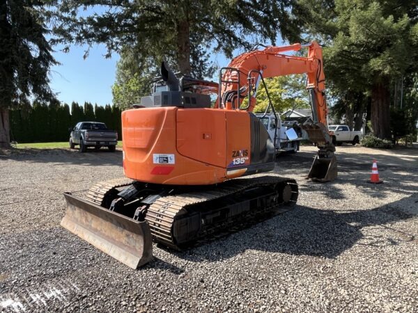 2018 Hitachi ZX135 Excavator - Image 9