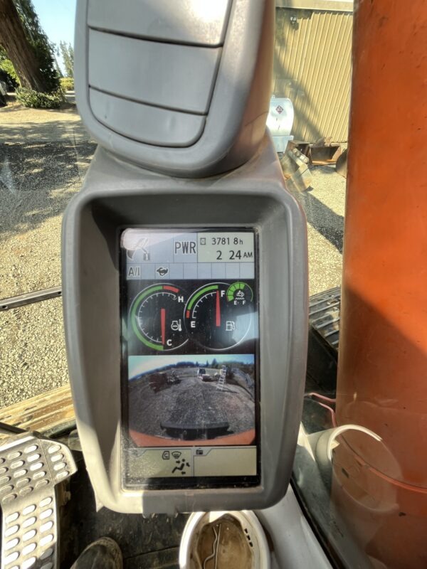 2018 Hitachi ZX135 Excavator - Image 18