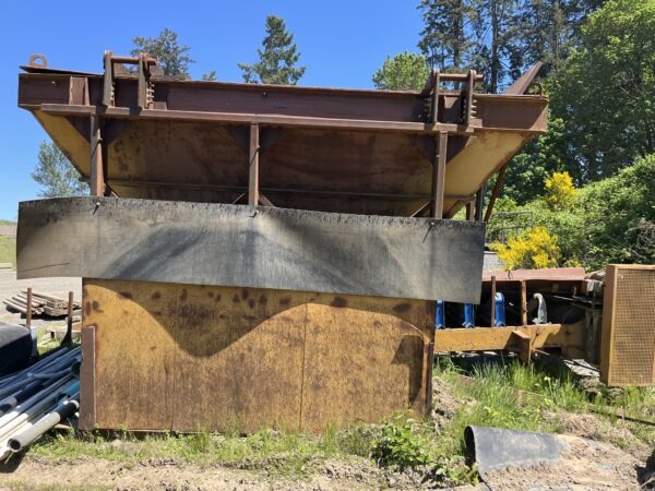 17' X 11' Feed Hopper - Image 3