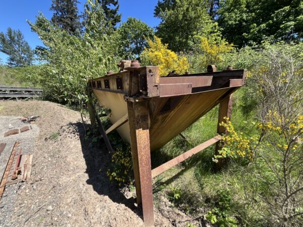 12' X 6'  Feed Hopper - Image 5