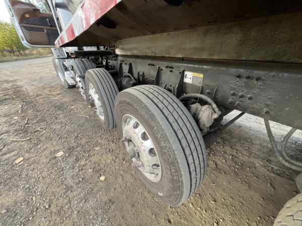 2008 Mack GU713 6 Axle Dump Truck - Image 6