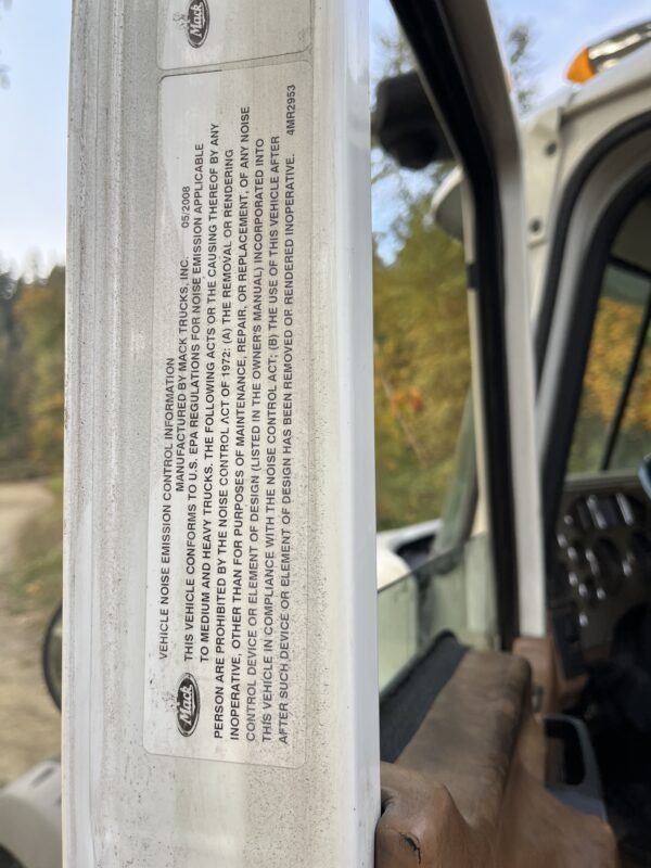 2008 Mack GU713 6 Axle Dump Truck - Image 19