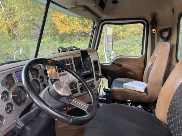 2008 Mack GU713 6 Axle Dump Truck - Image 20