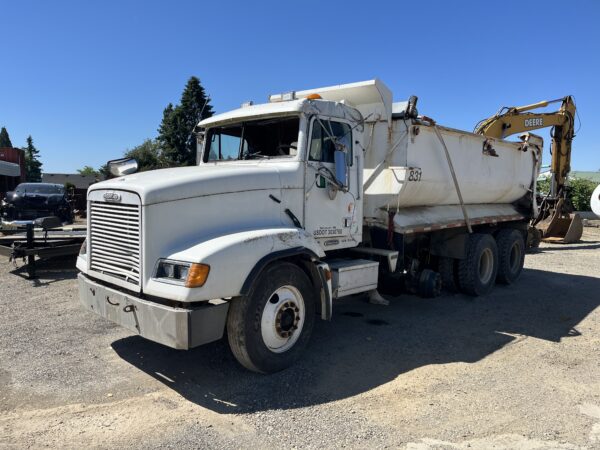 Parting Out Freightliner FLD 112