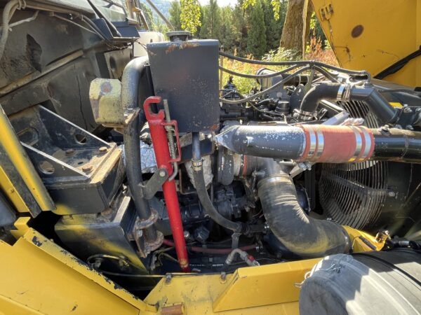2006 Komatsu HM400-2 Haul Truck - Image 13