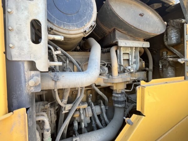 2015 John Deere 844K - Image 17