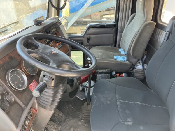 2001 Kenworth T800 Transfer - Image 14
