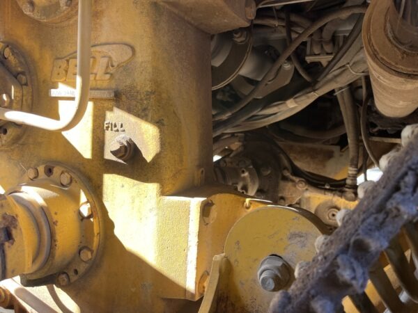 2007 John Deere 400D Haul Truck - Image 17