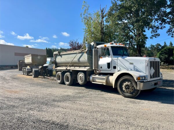 1996 Peterbilt 377 Transfer Dump Truck