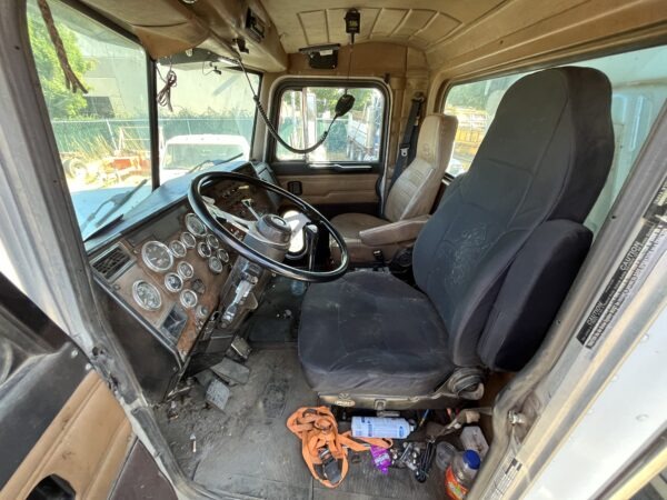 1996 Peterbilt 377 Transfer Dump Truck - Image 18