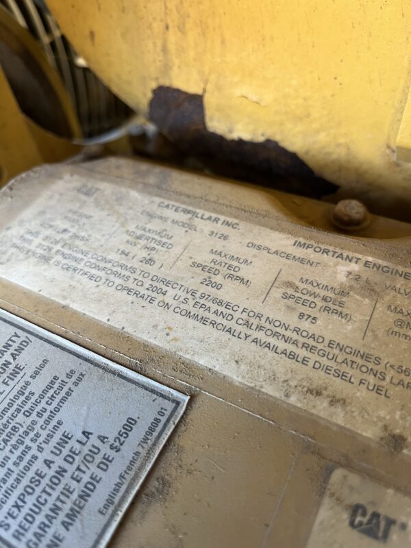 2005 Caterpillar D5N BullDozer - Image 13
