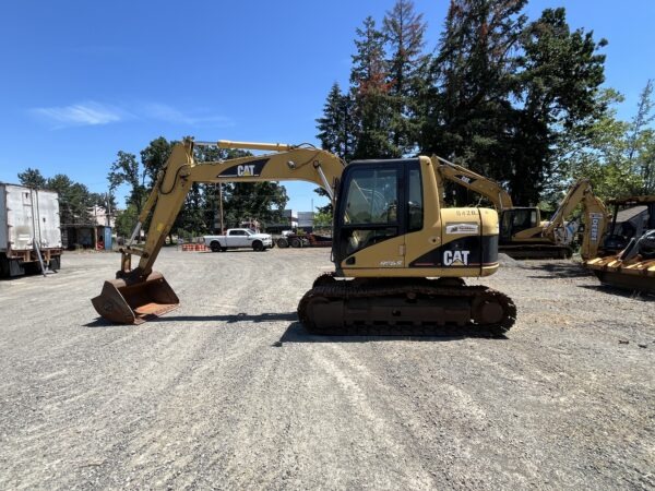 2001 Caterpillar 311C Excavator - Image 2