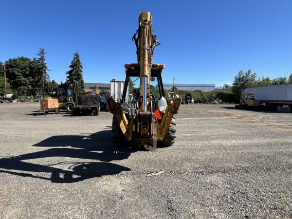 2005 Caterpillar 420D Backhoe 4X4 - Image 5