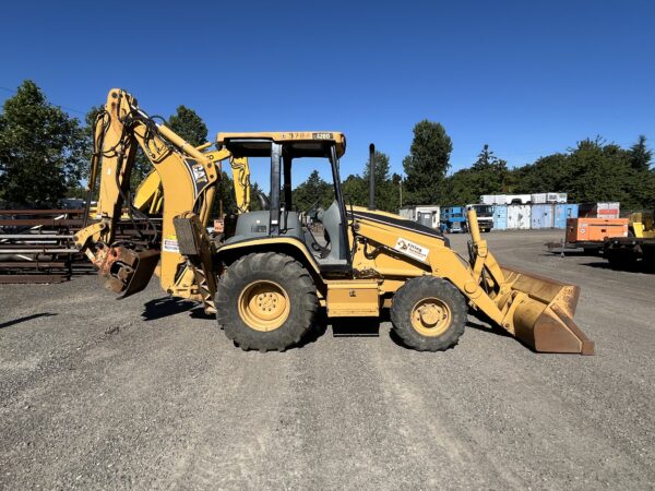 2005 Caterpillar 420D Backhoe 4X4 - Image 8