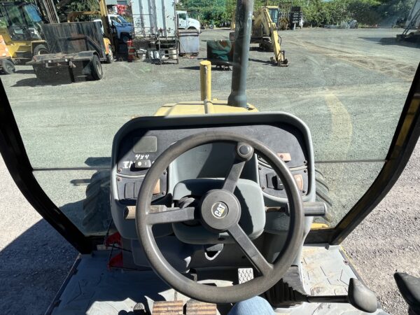 2005 Caterpillar 420D Backhoe 4X4 - Image 13