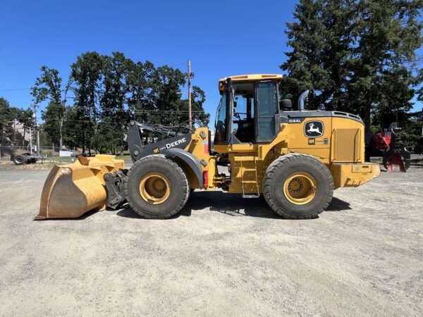 2020 John Deere 644L wheel Loader - Image 3