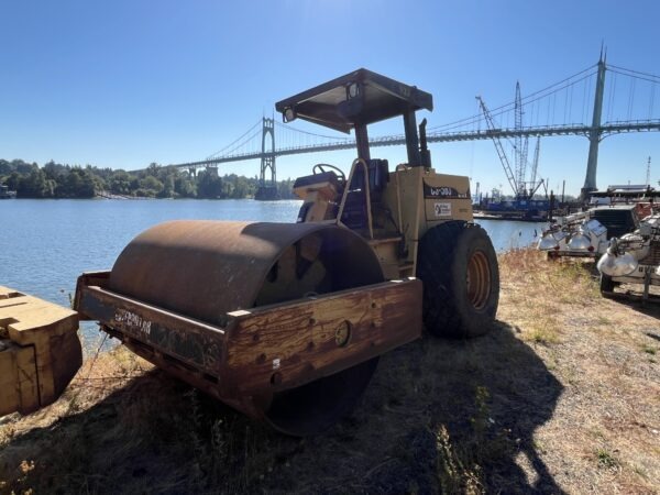 1994 Caterpillar CS563 Smooth Drum Roller