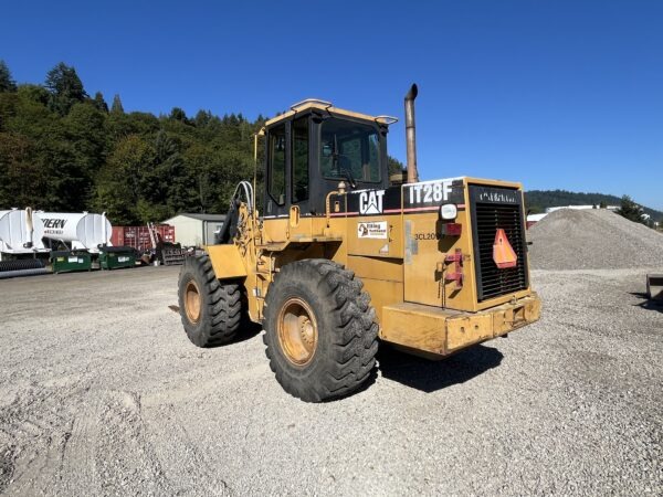 1996 Caterpillar IT28F wheel Loader - Image 3