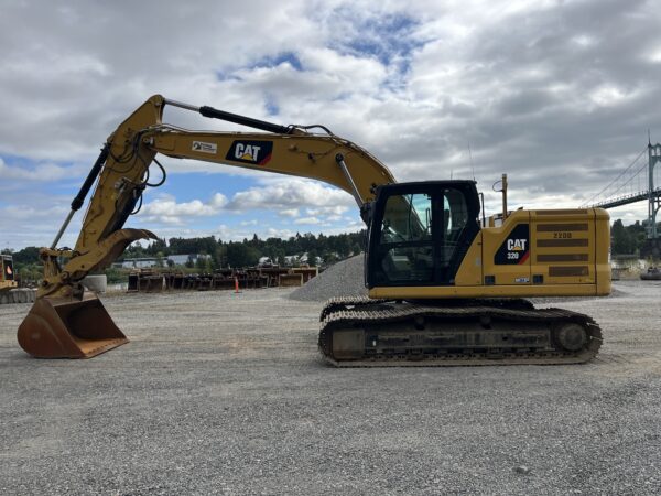 2019 Caterpillar 320 Excavator Thumb - Image 2