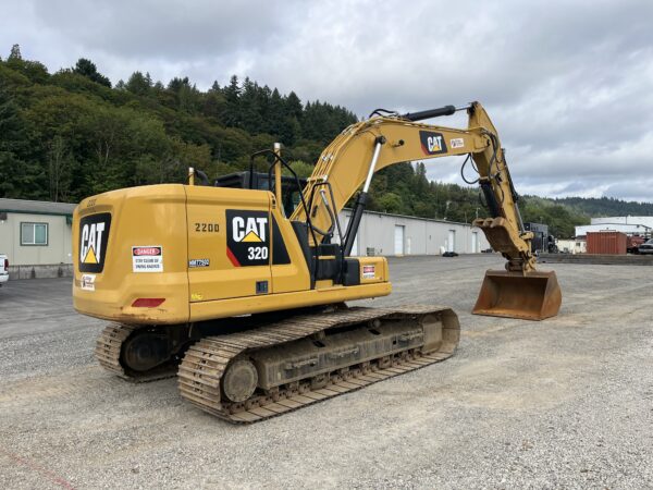 2019 Caterpillar 320 Excavator Thumb - Image 9