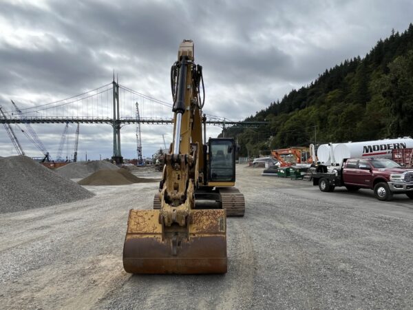 2019 Caterpillar 320 Excavator Thumb - Image 13