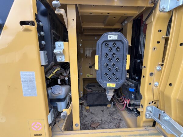 2019 Caterpillar 320 Excavator Thumb - Image 21