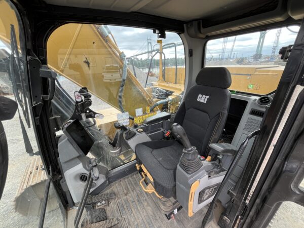 2019 Caterpillar 320 Excavator Thumb - Image 14