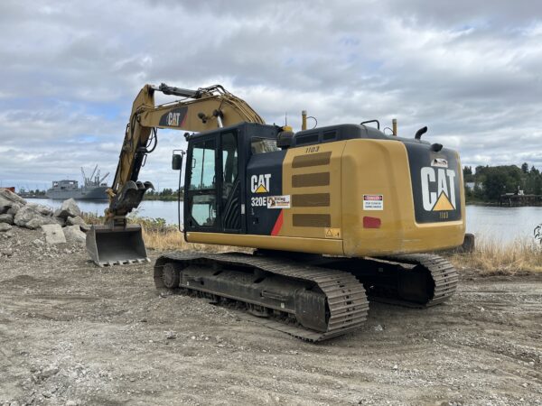 2013 Caterpillar 320EL Excavator - Image 3
