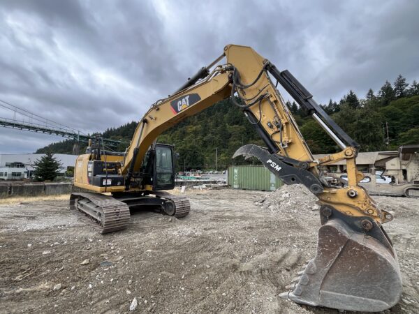 2013 Caterpillar 320EL Excavator - Image 12