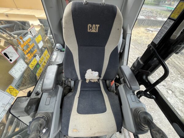 2013 Caterpillar 320EL Excavator - Image 15