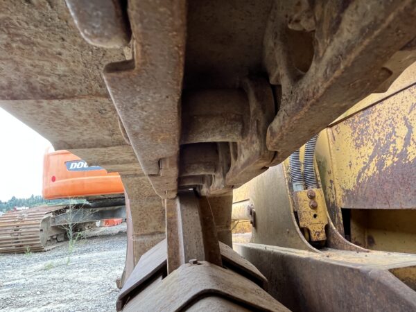 2001 Caterpillar D3C III Dozer - Image 3