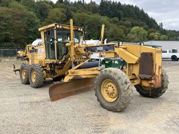 1998 Caterpillar 140H VHP Grader - Image 11