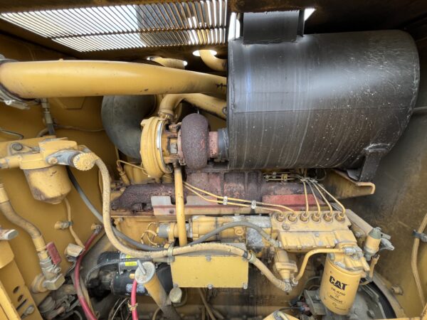 1998 Caterpillar 140H VHP Grader - Image 9