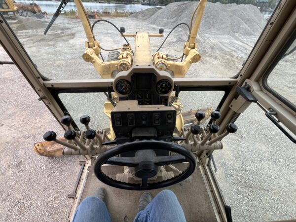 1998 Caterpillar 140H VHP Grader - Image 14