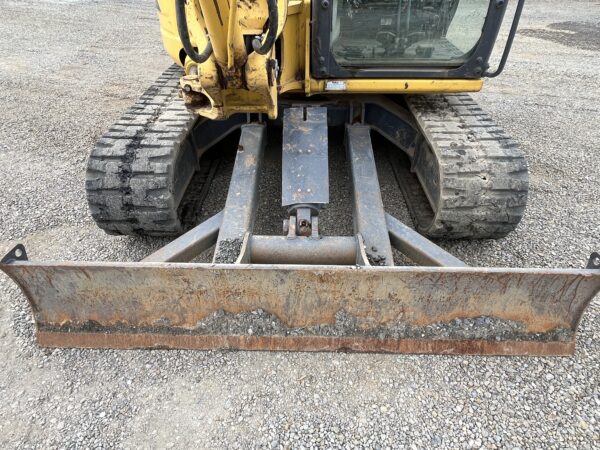 2017 Kobelco SK85CS Excavator - Image 12
