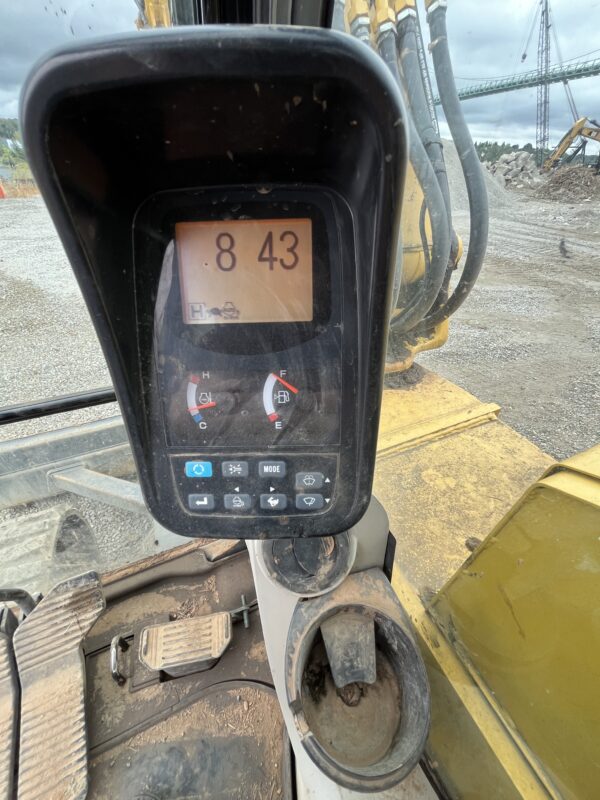 2017 Kobelco SK85CS Excavator - Image 16