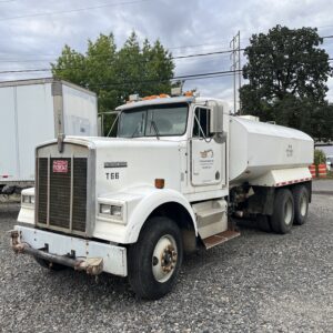 1984 Kenworth W900 Water Truck