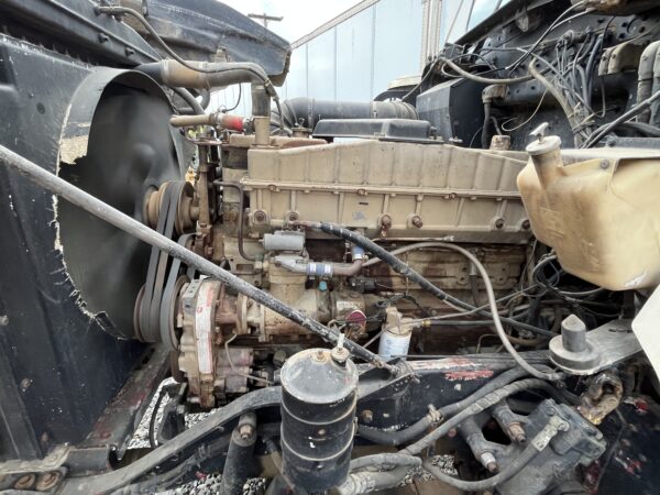 1984 Kenworth W900 Water Truck - Image 2