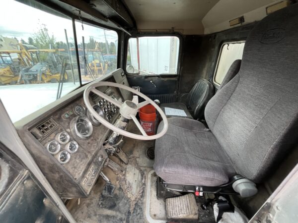 1984 Kenworth W900 Water Truck - Image 15