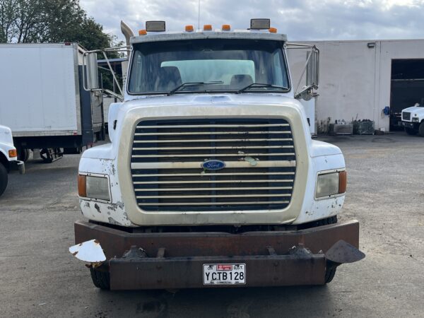 1995 Ford LTA9000 Water Truck - Image 3