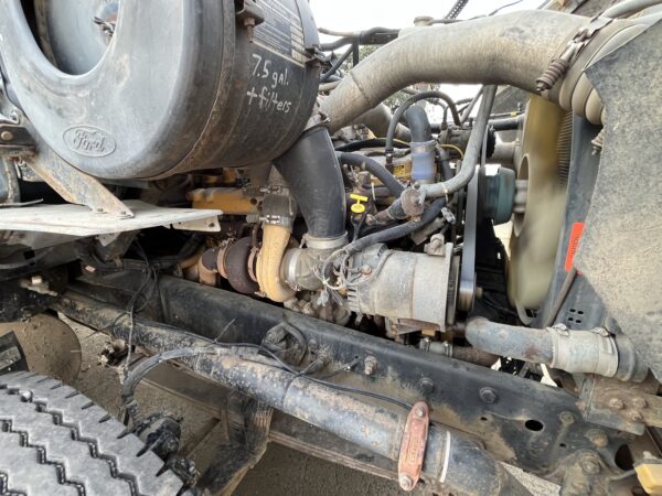 1995 Ford LTA9000 Water Truck - Image 23